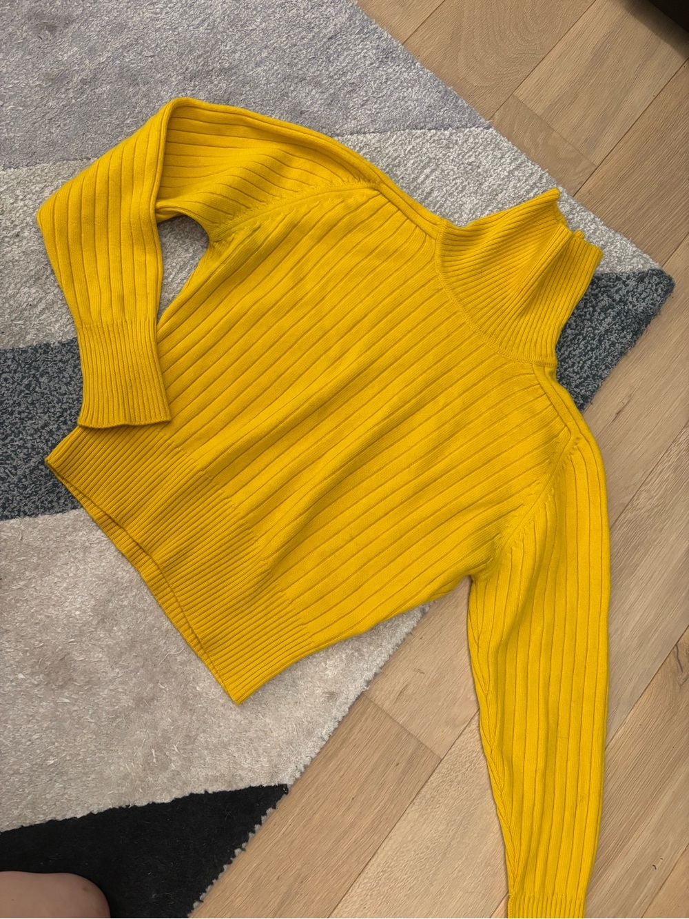 Vtg Liz Claiborne Ribbed Turtleneck Sweater  100% Merino Wool Yellow Size M